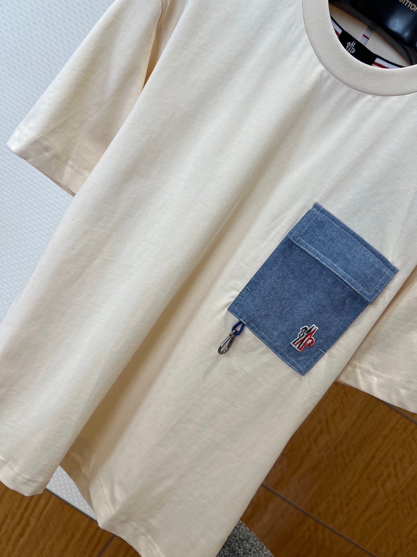 Moncler T-shirt