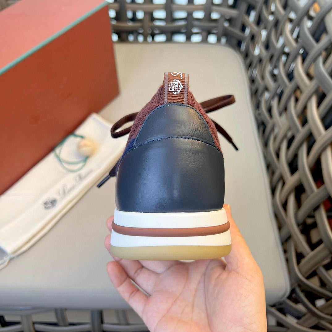 LP Sneakers