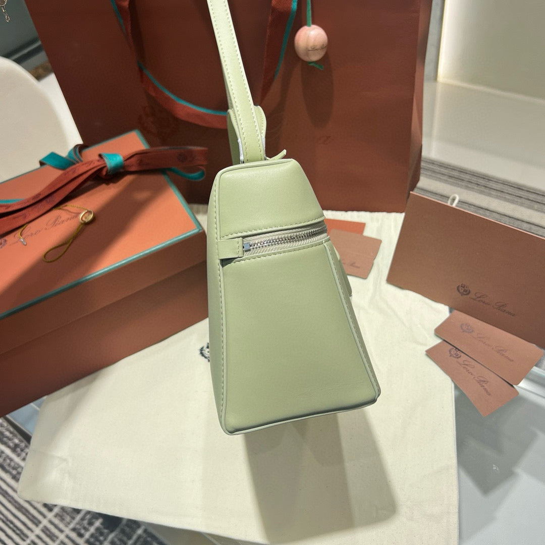 Loro Piana Extra Bag 27