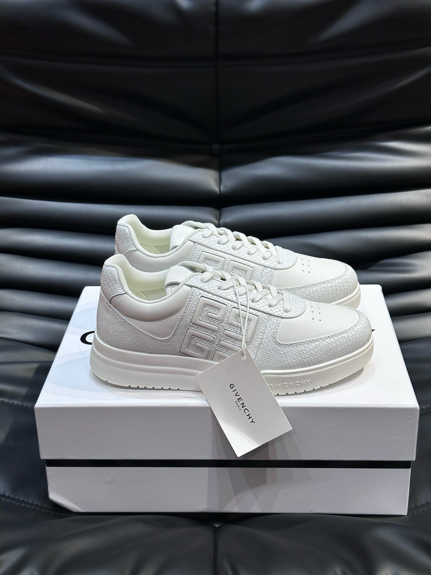 Givenchy Sneakers