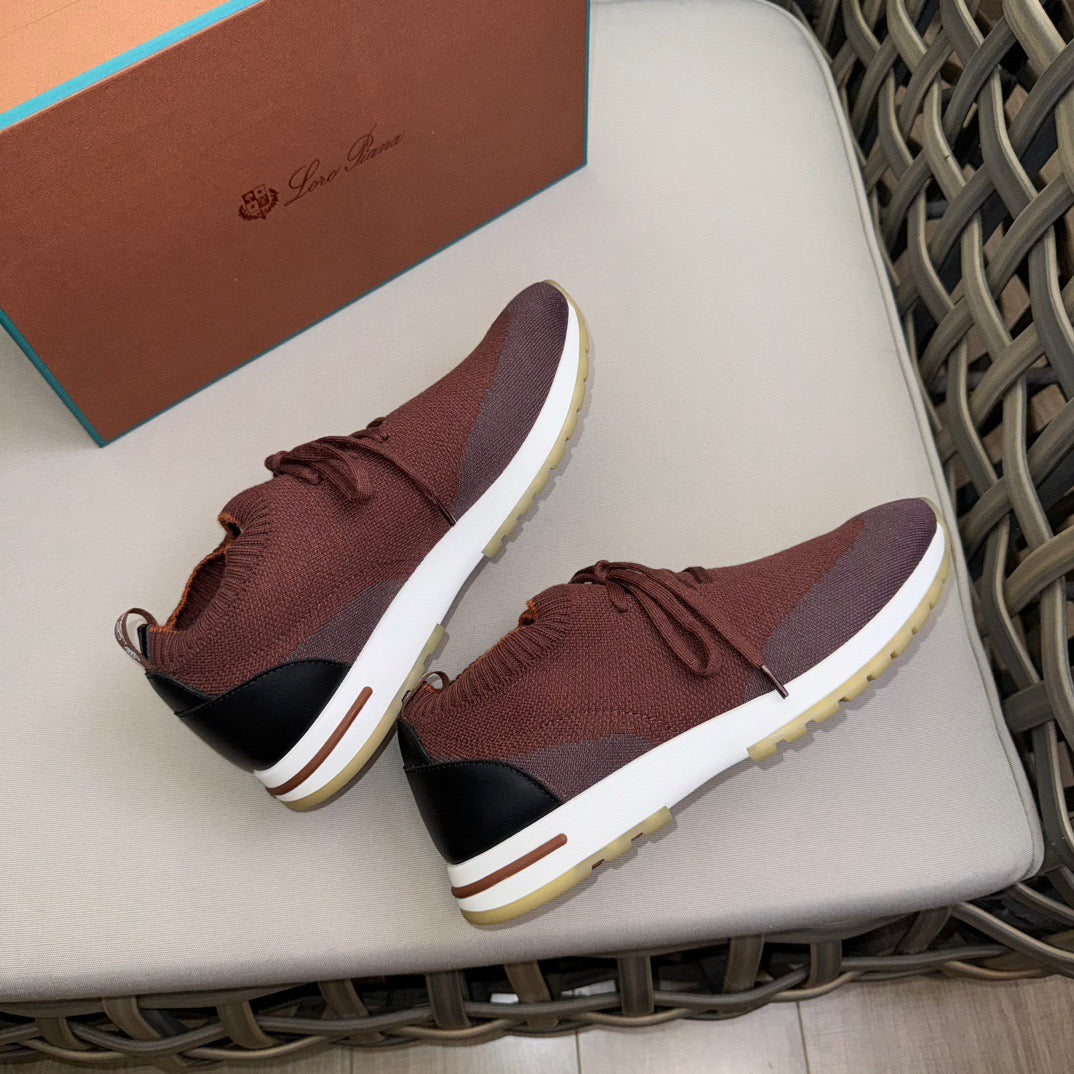 LP Sneakers