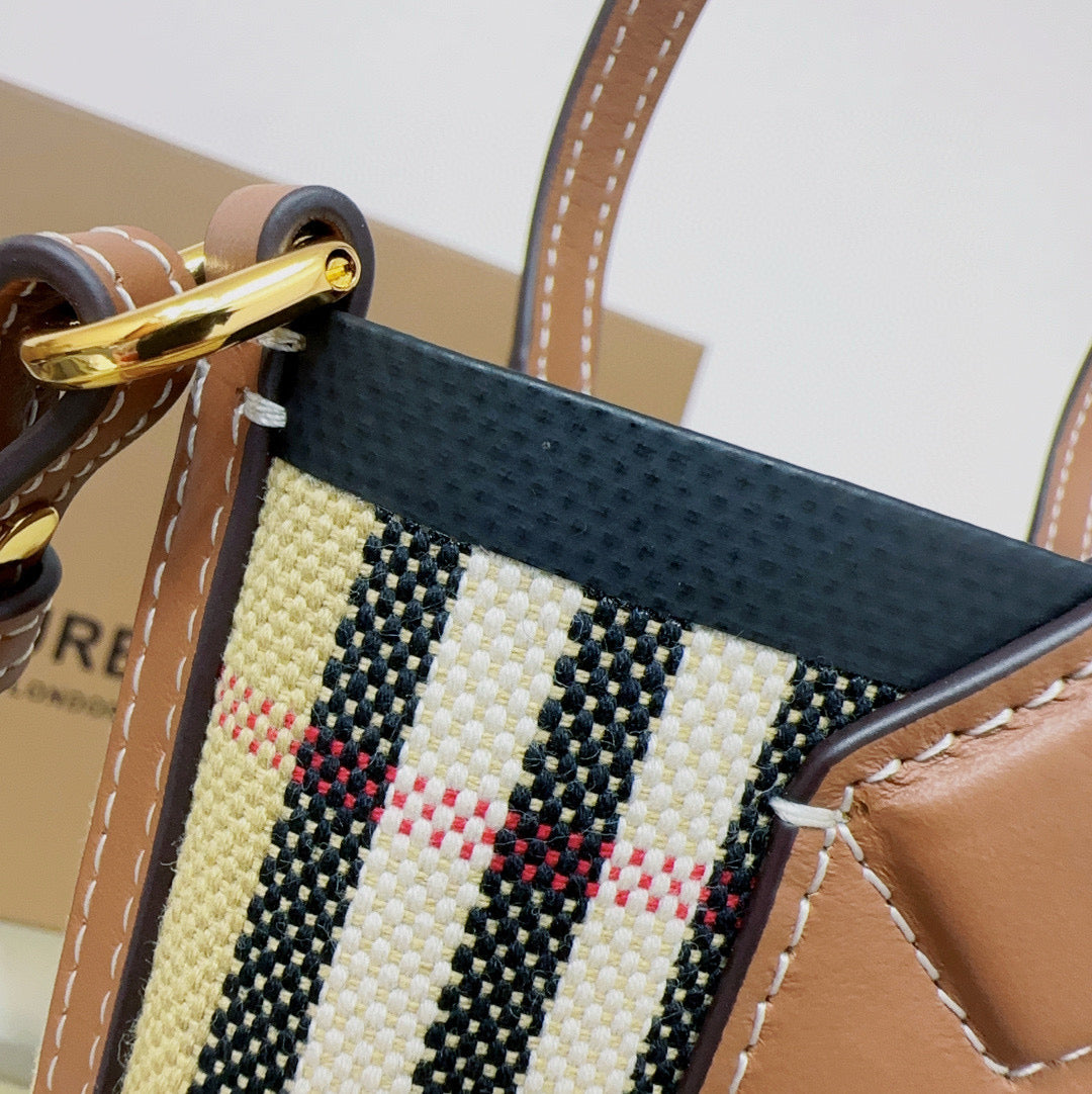 BBR Mini Bucket Bag