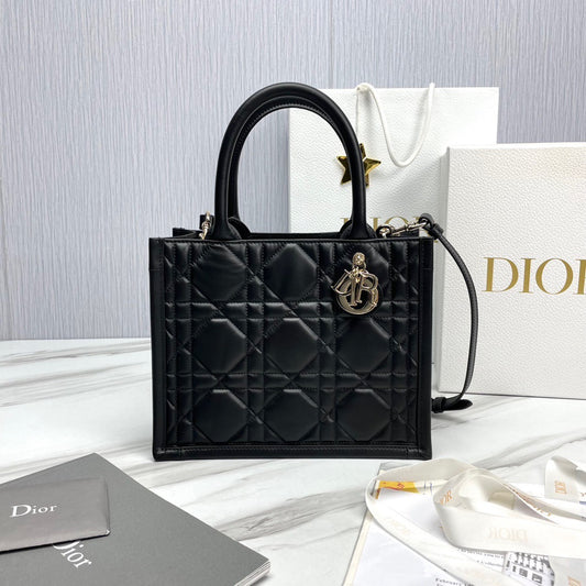 Bolso Dior (26 cm)