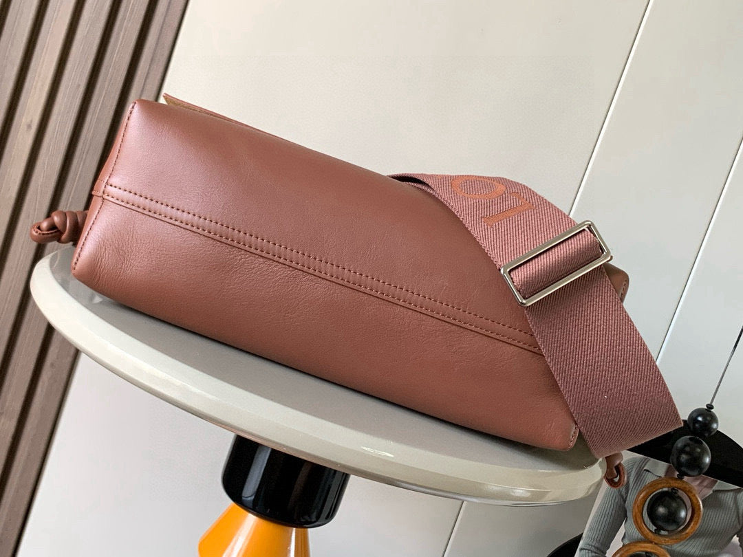 Loewe Messenger Bag