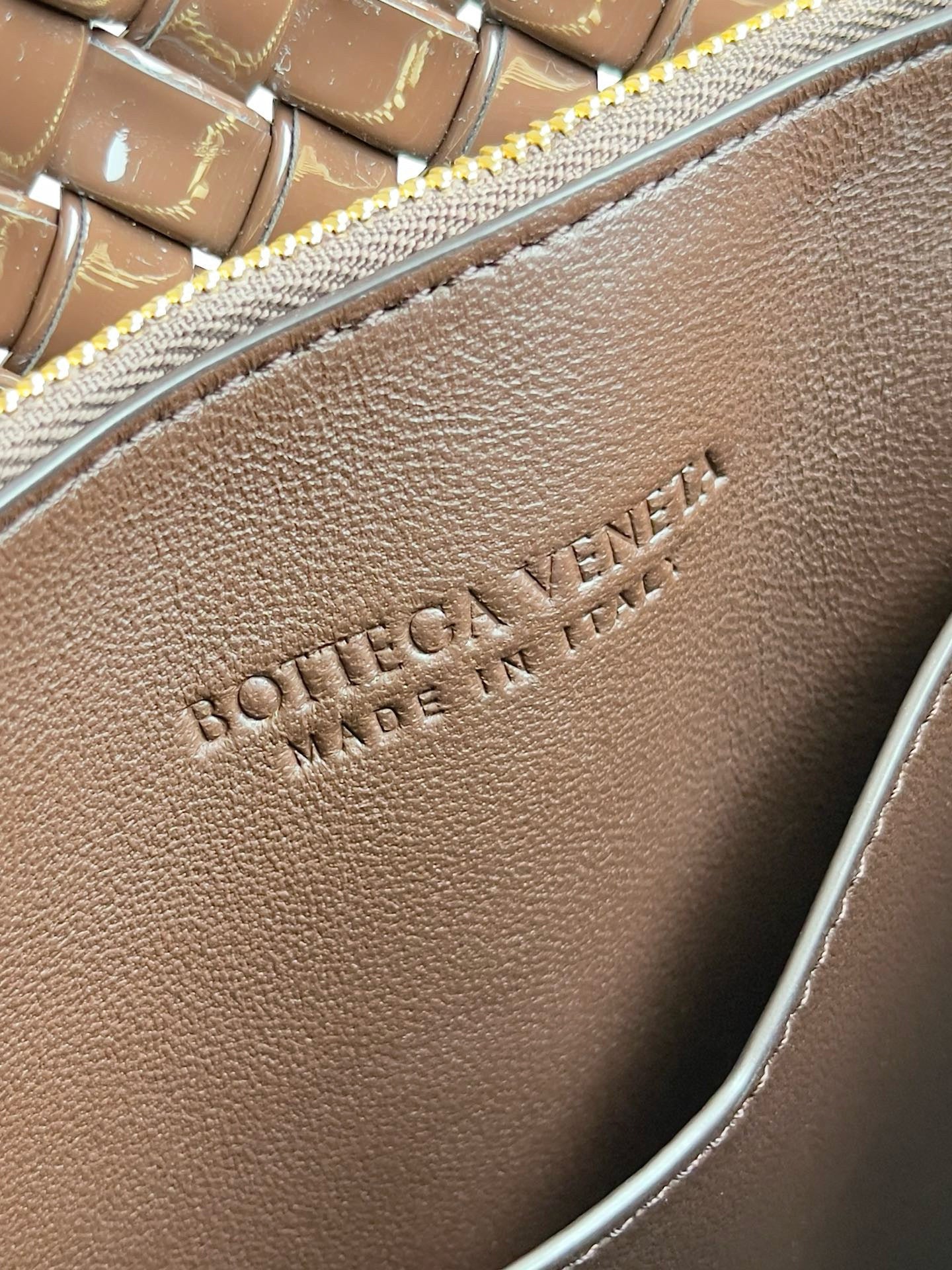 BV Nappa Intrecciato Patti Handbag 26x13x20.5cm