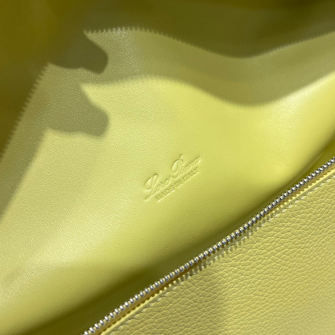 LP Extra Pocket L27 Handbag