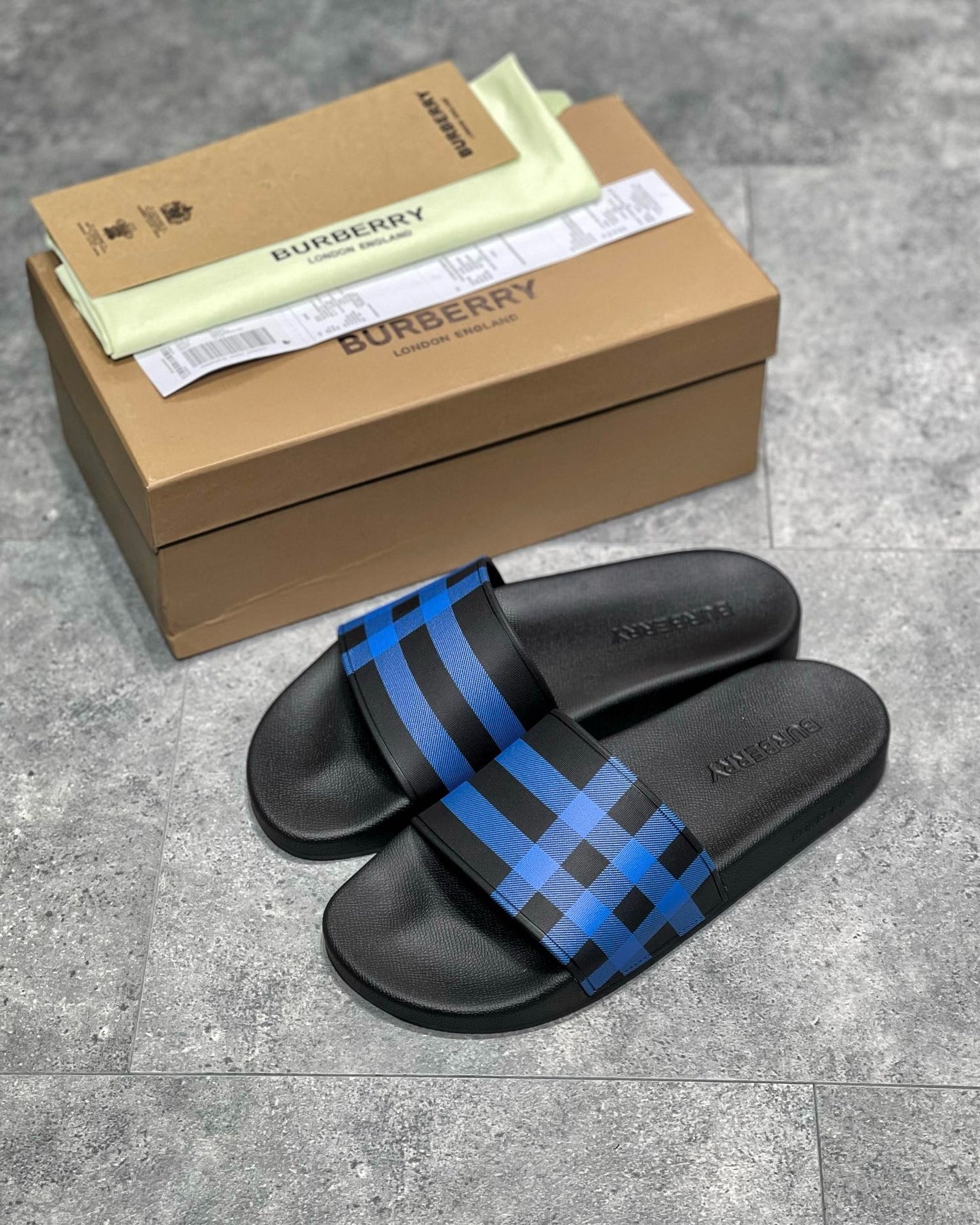 Sandalias Burberry