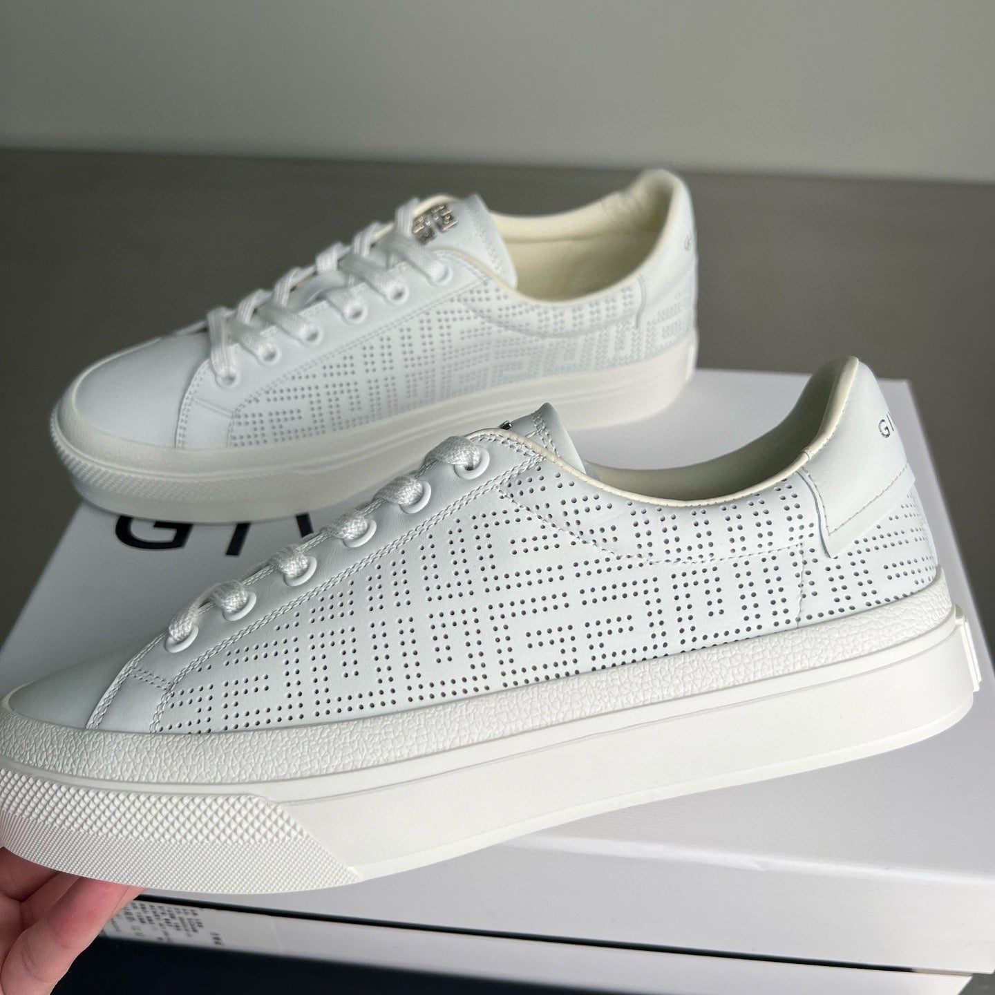Givenchy Sneakers