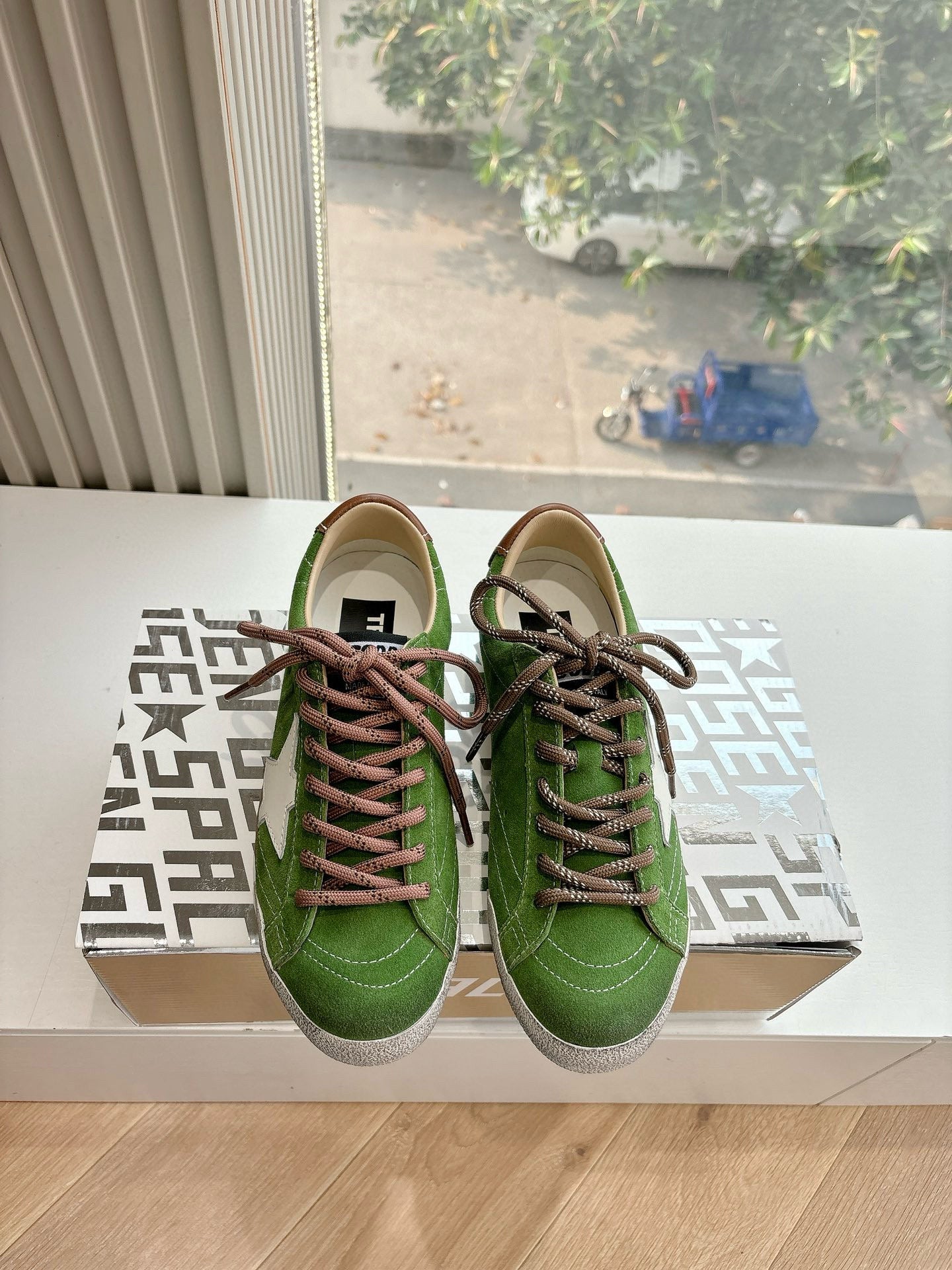 Golden Goose Sneaker