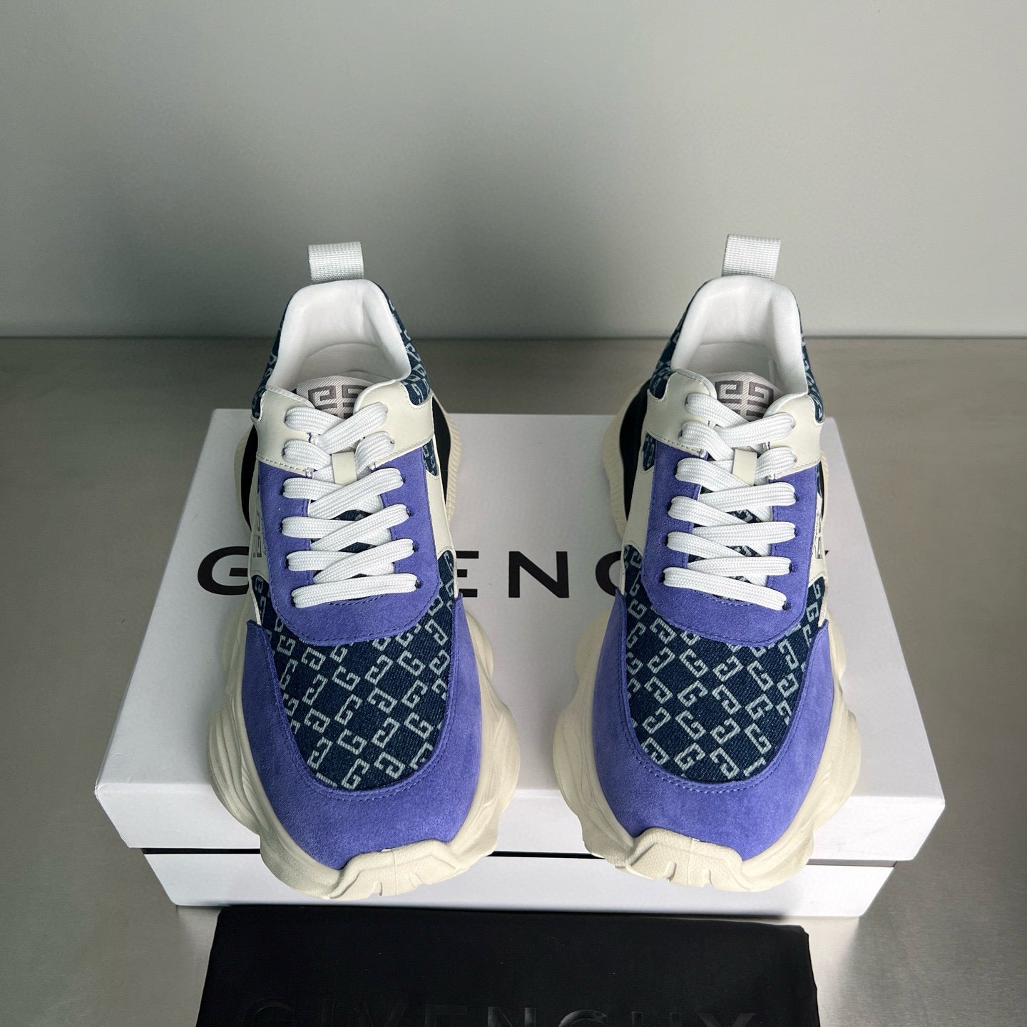 Givenchy Sneakers