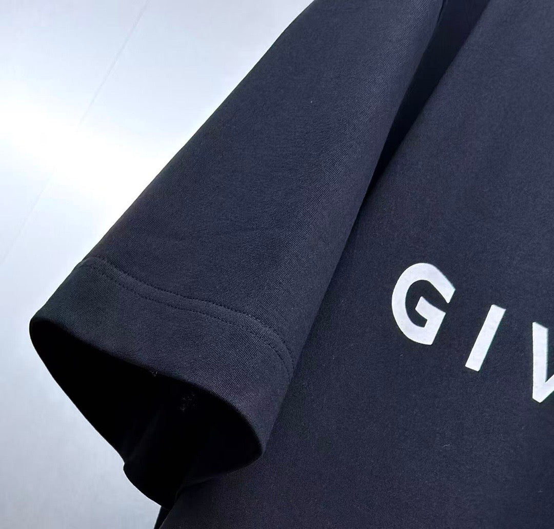 Givenchy T-Shirt