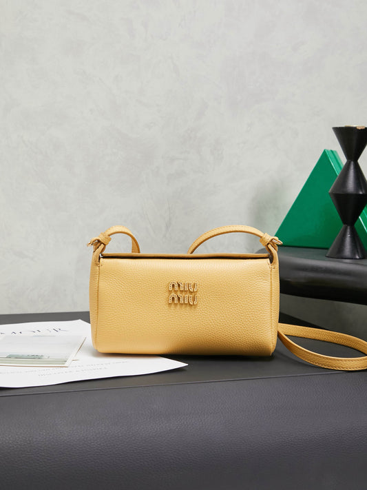 Miu Miu Cross Body Bag 18x10x7cm