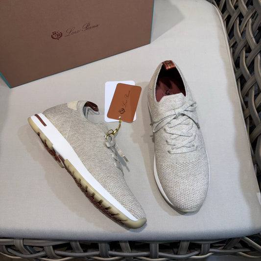LP Sneakers