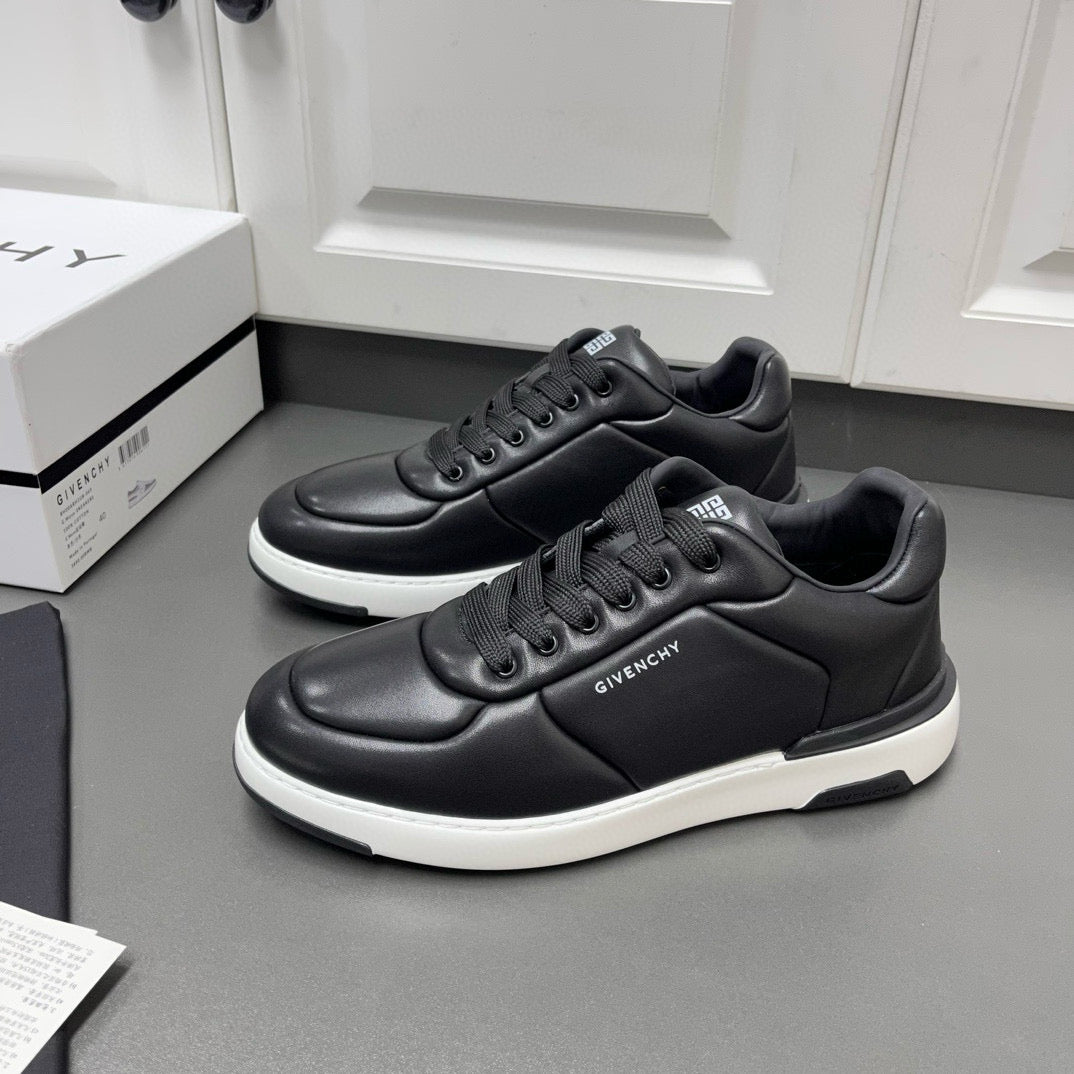 Givenchy Sneakers