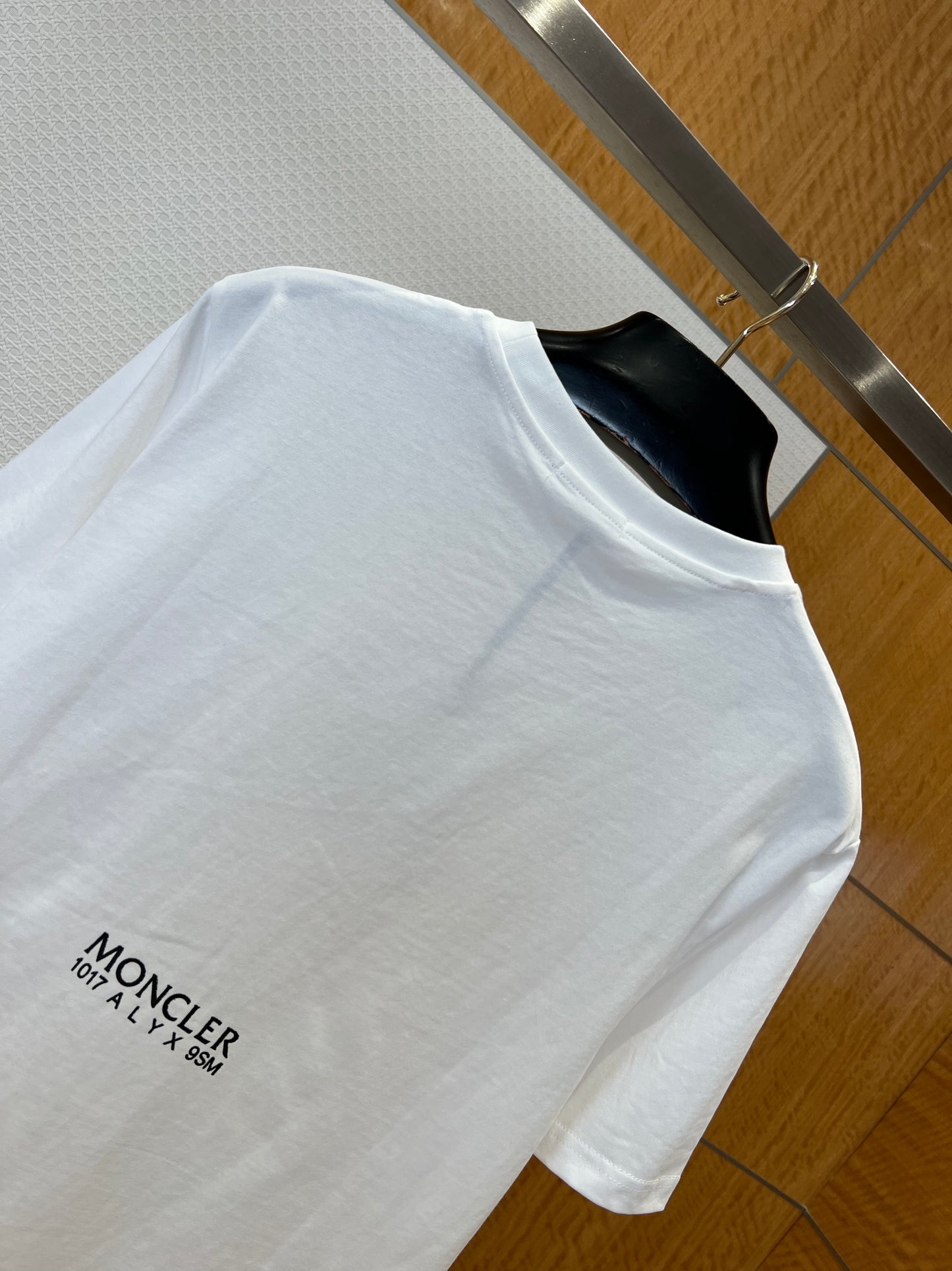 Moncler T-shirt
