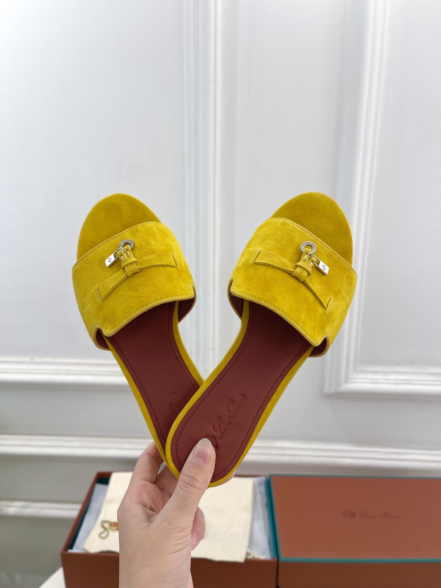 LP Sandals