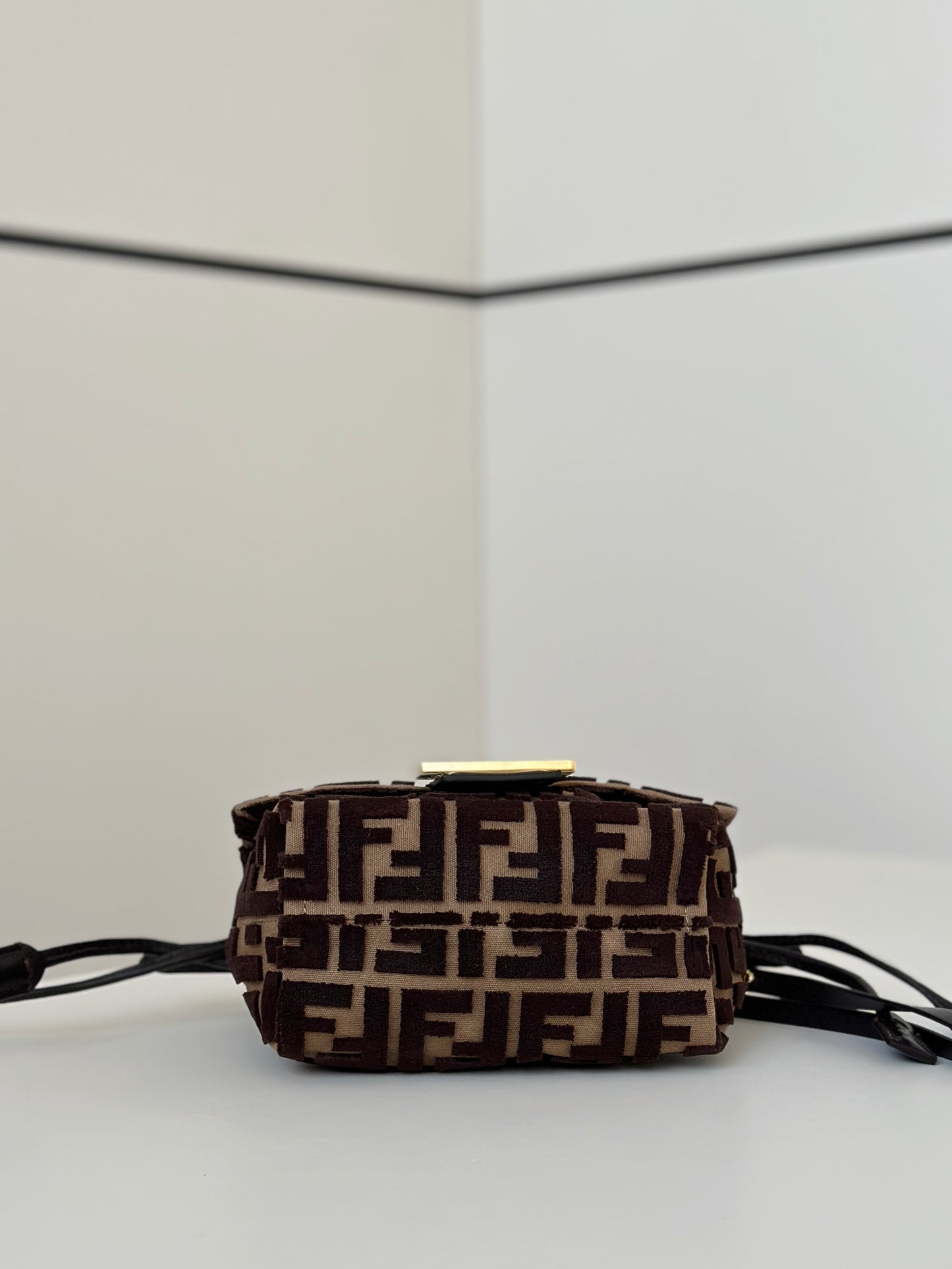 Fendi Mamma Baguette Bag (Small)