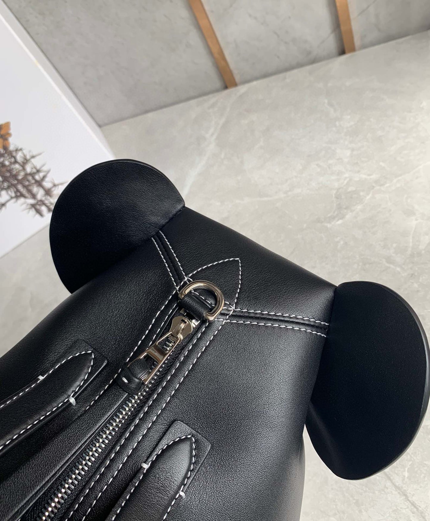 Loewe Elephant Shoulder Bag(35x16x23cm)
