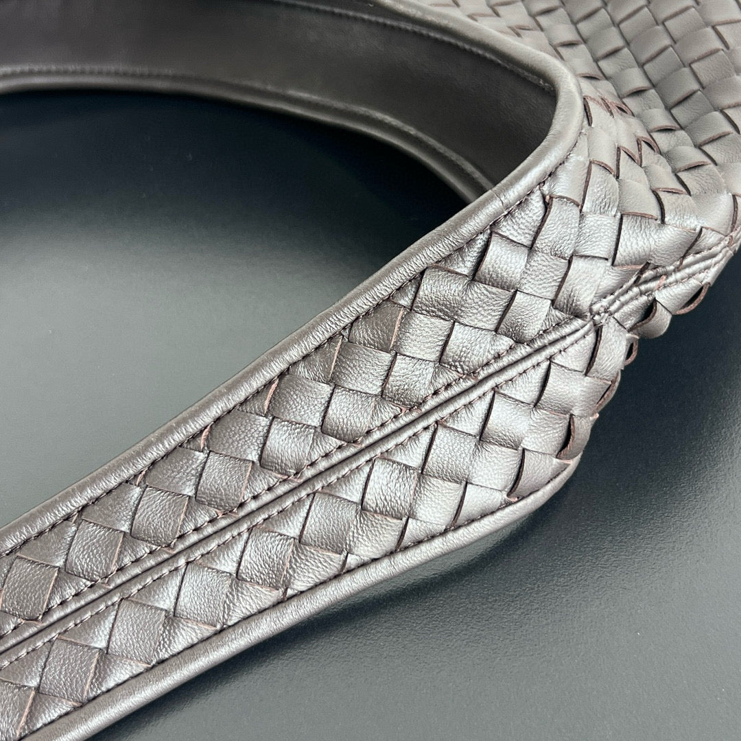 BV Woven Bag 38x24x2CM