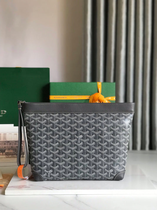 Goyard Conti