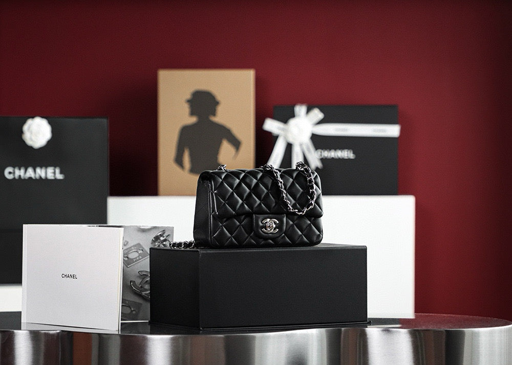 Chanel CF Mini Bag (12x20x6cm)