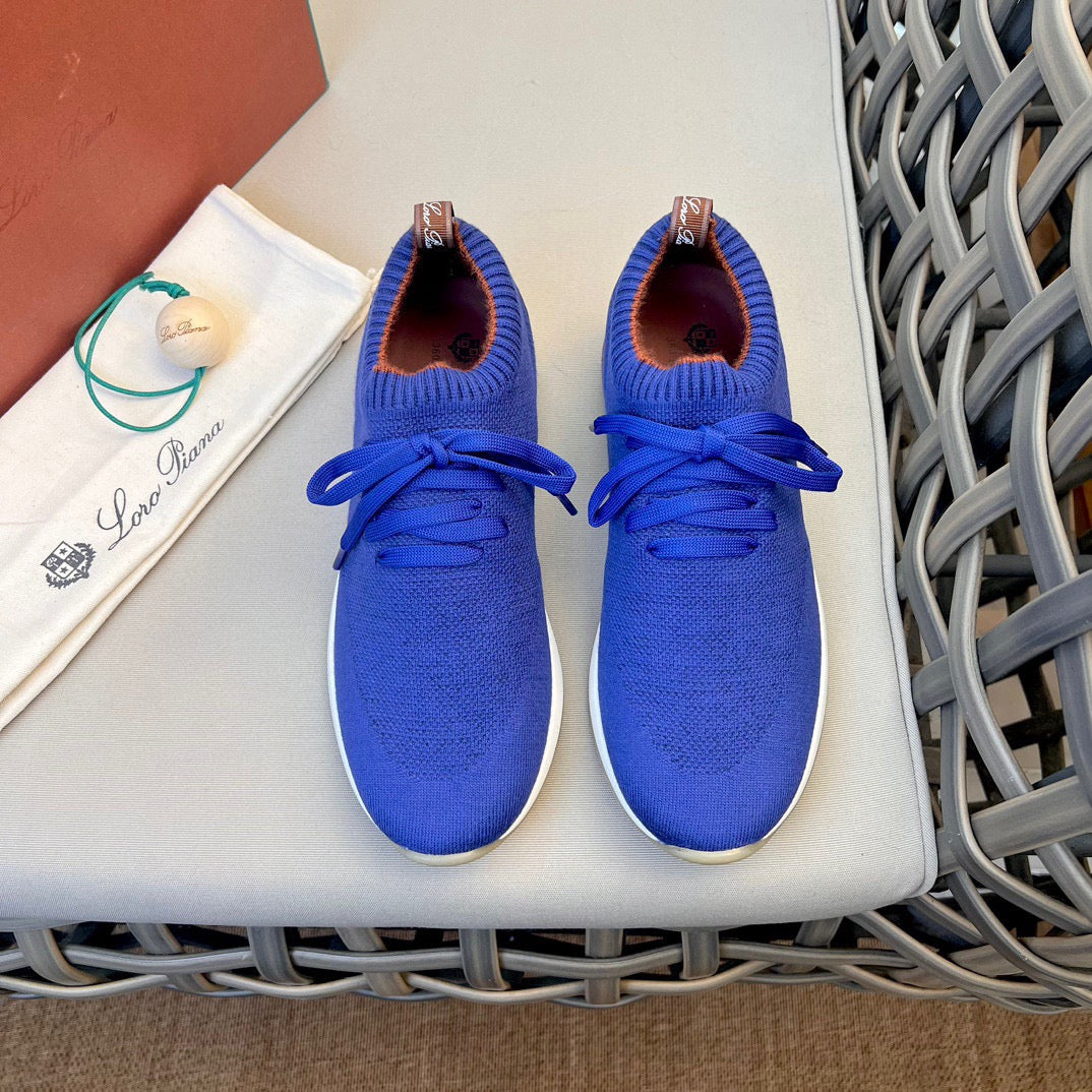 LP Sneakers