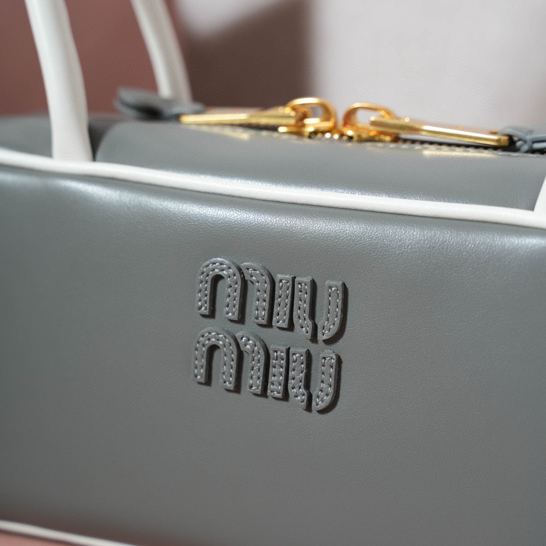 Miu Miu Bowling Bag 28x12x9cm