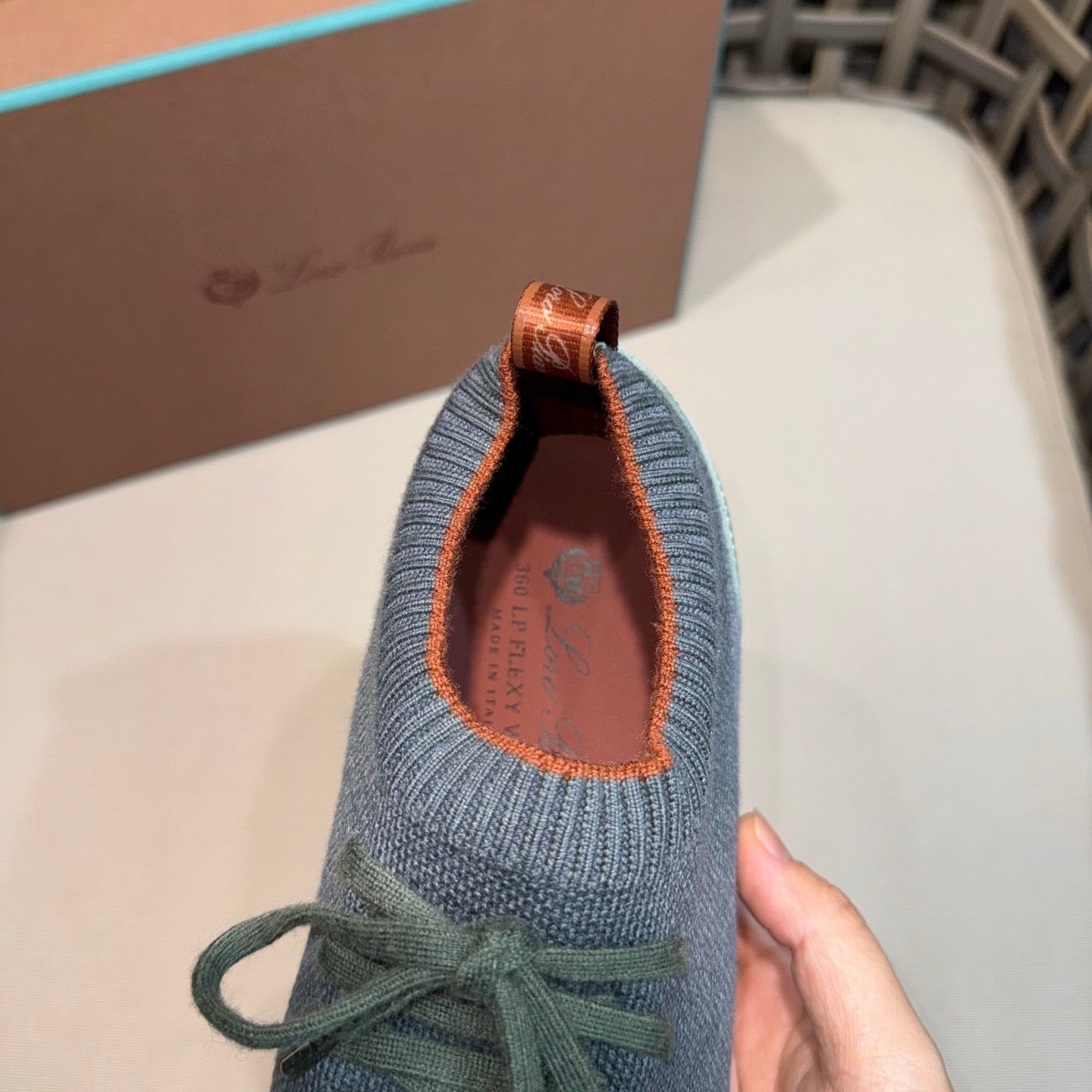 LP Sneakers