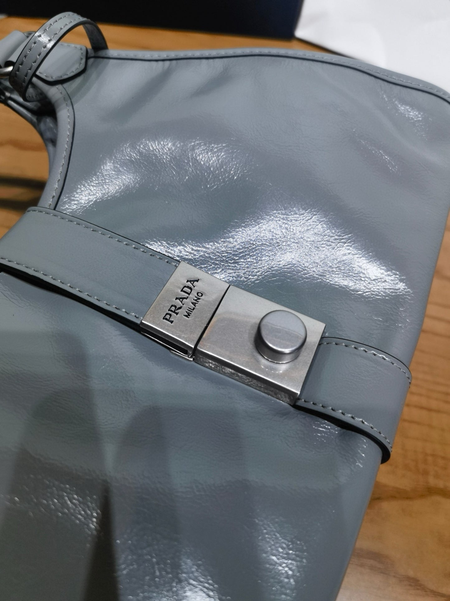 Prada Handbag 42x28x20cm