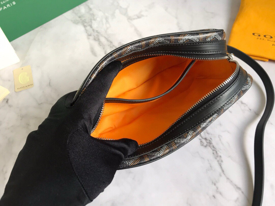 GOYARD CAP-VERT PM BAG