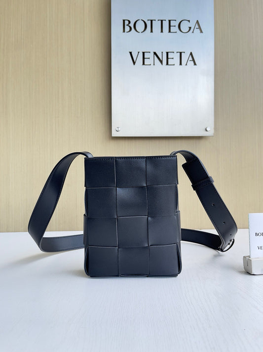 BV Cassette Sling Bag