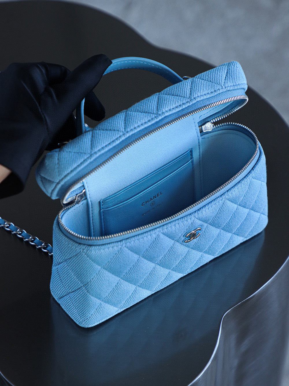 Chanel 25P LP Vanity Case