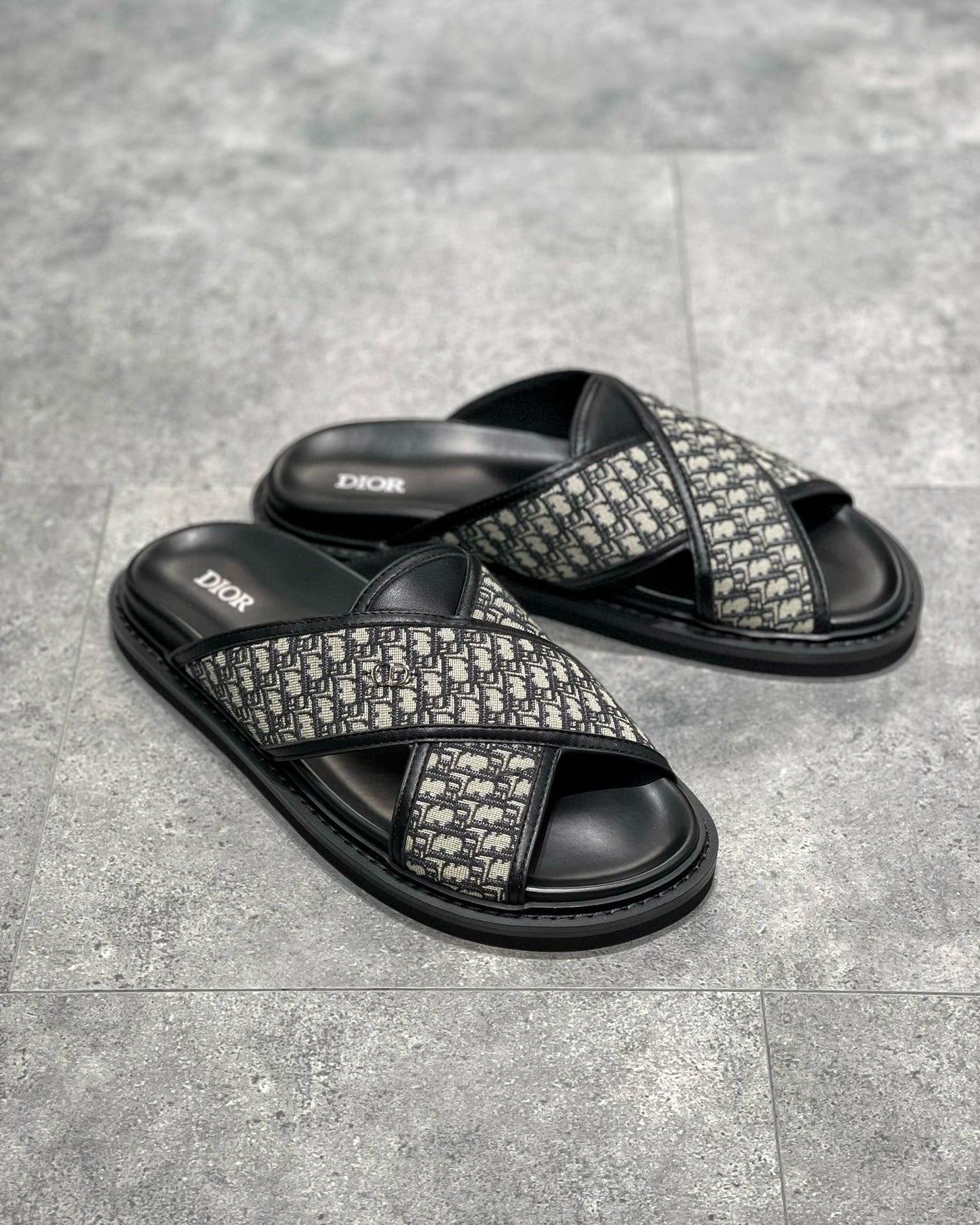 CD SANDALS