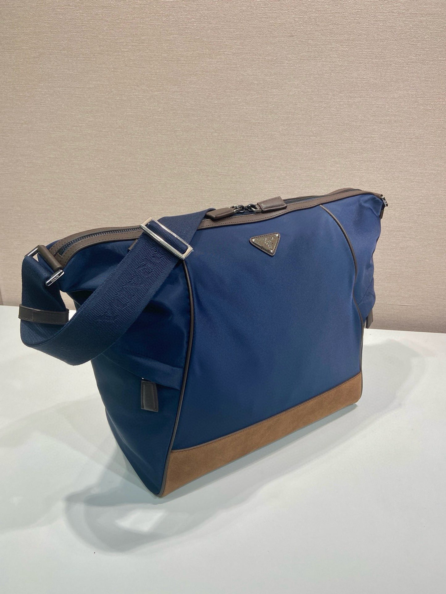 Prada Messenger Bag 34x34x17CM