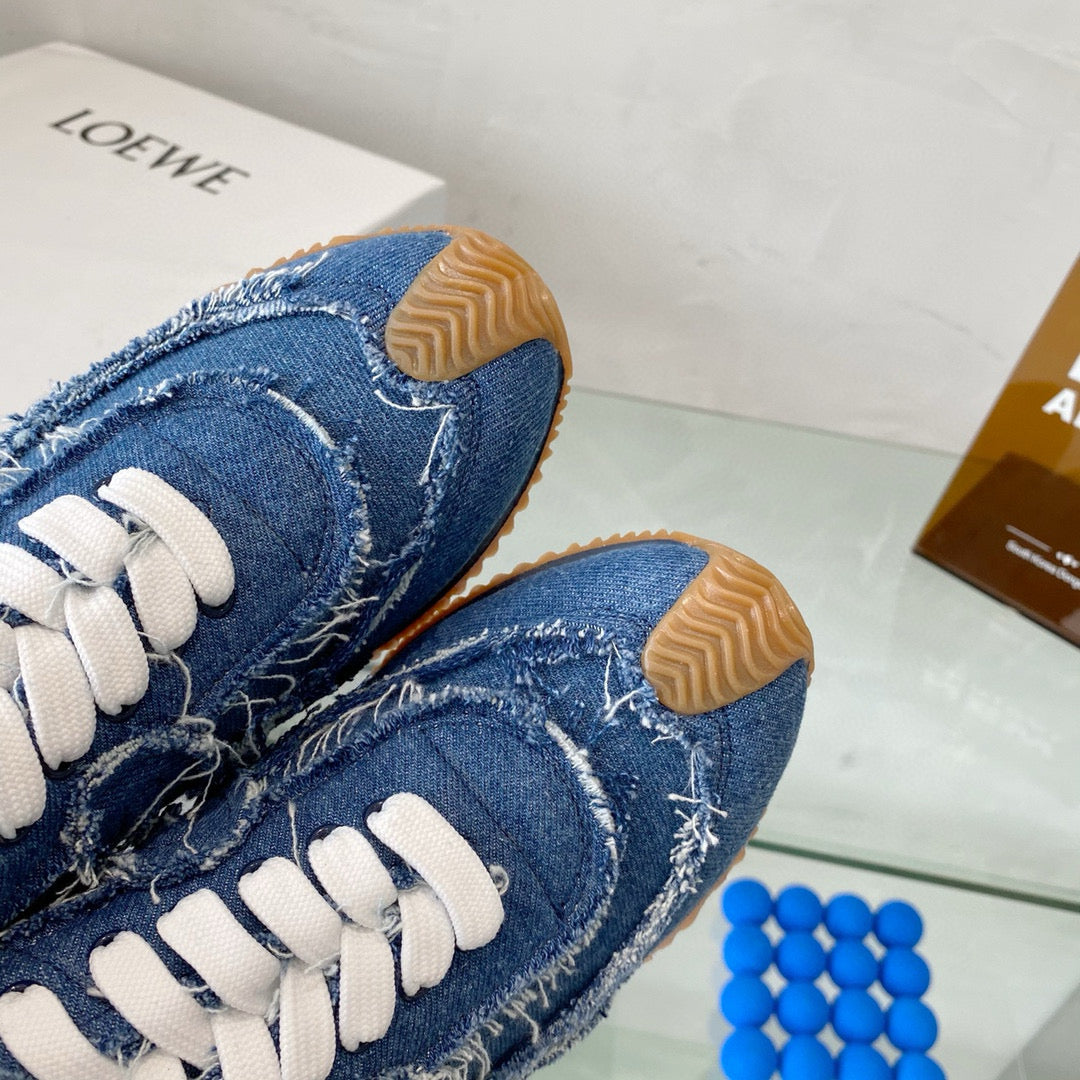 Loewe Sneakers