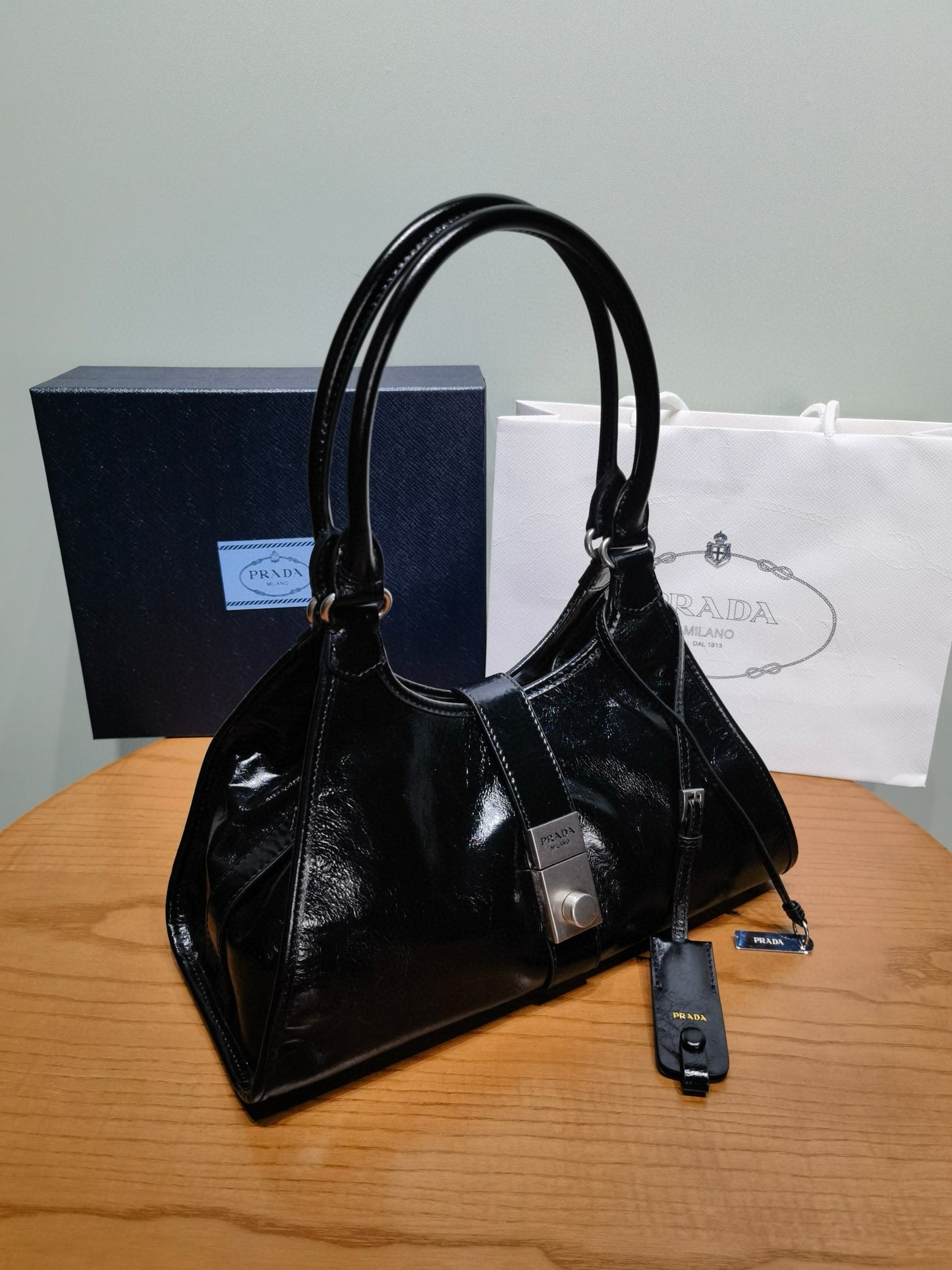 Prada Handbag 42x28x20cm
