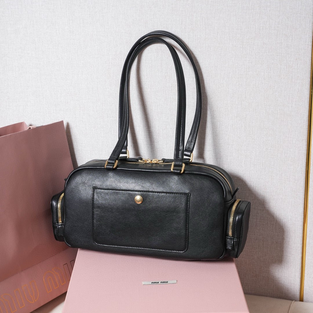 Miu Miu Handbag 32x15.5x11cm