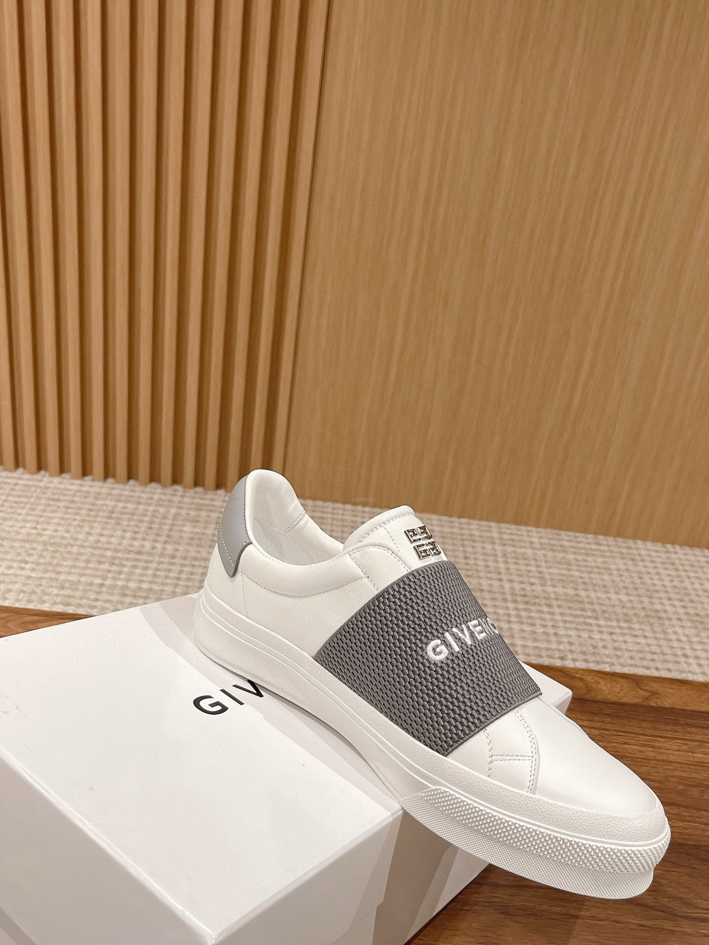 Givenchy Sneakers