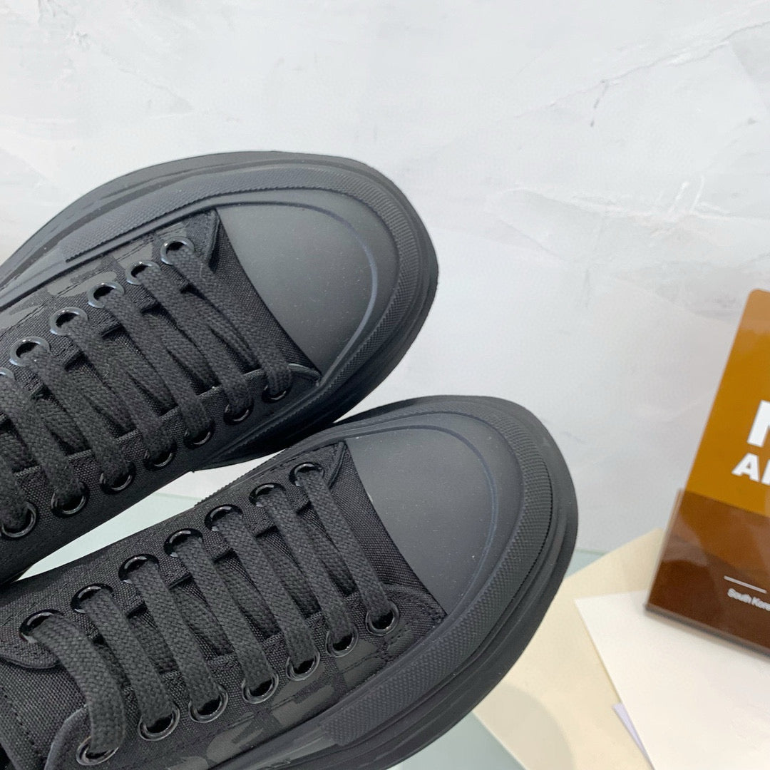 Alexander McQueen Sneakers
