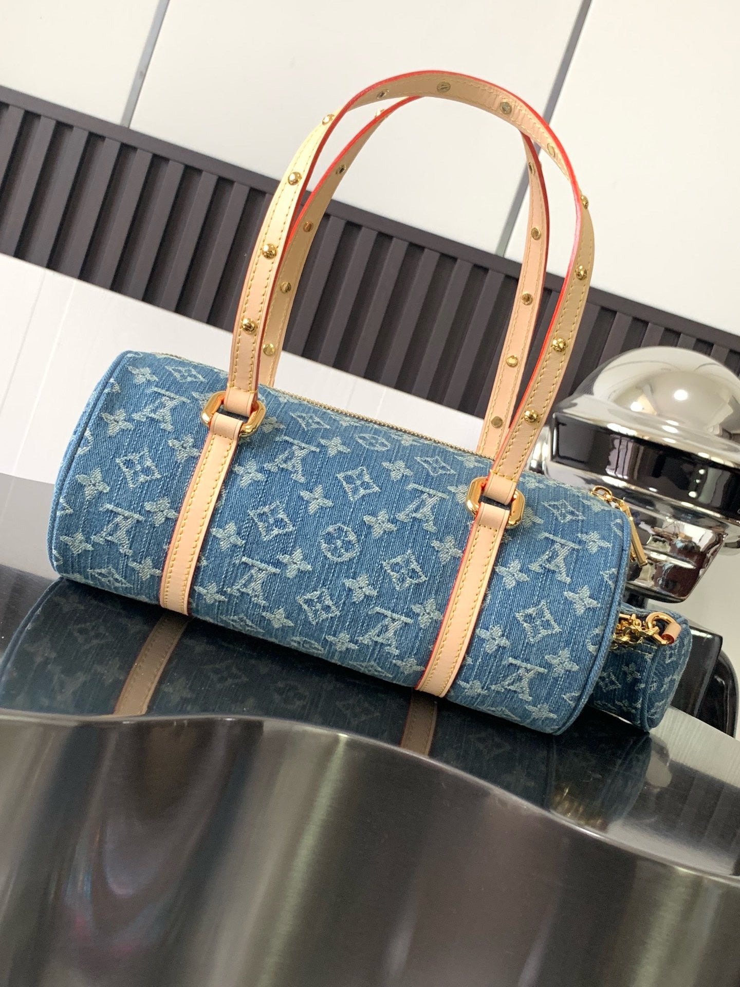 LV Papillon Trunk M46830