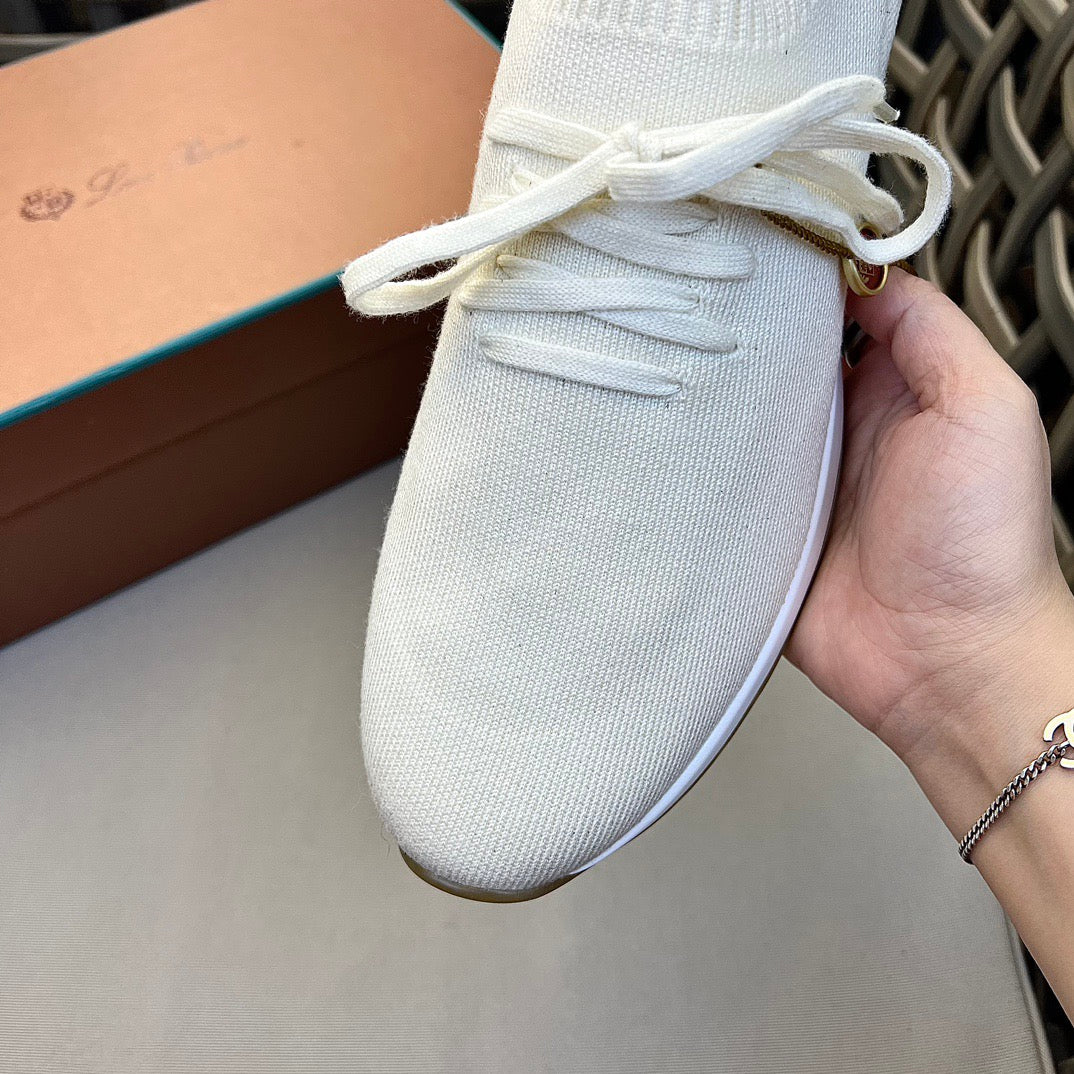 LP Sneakers