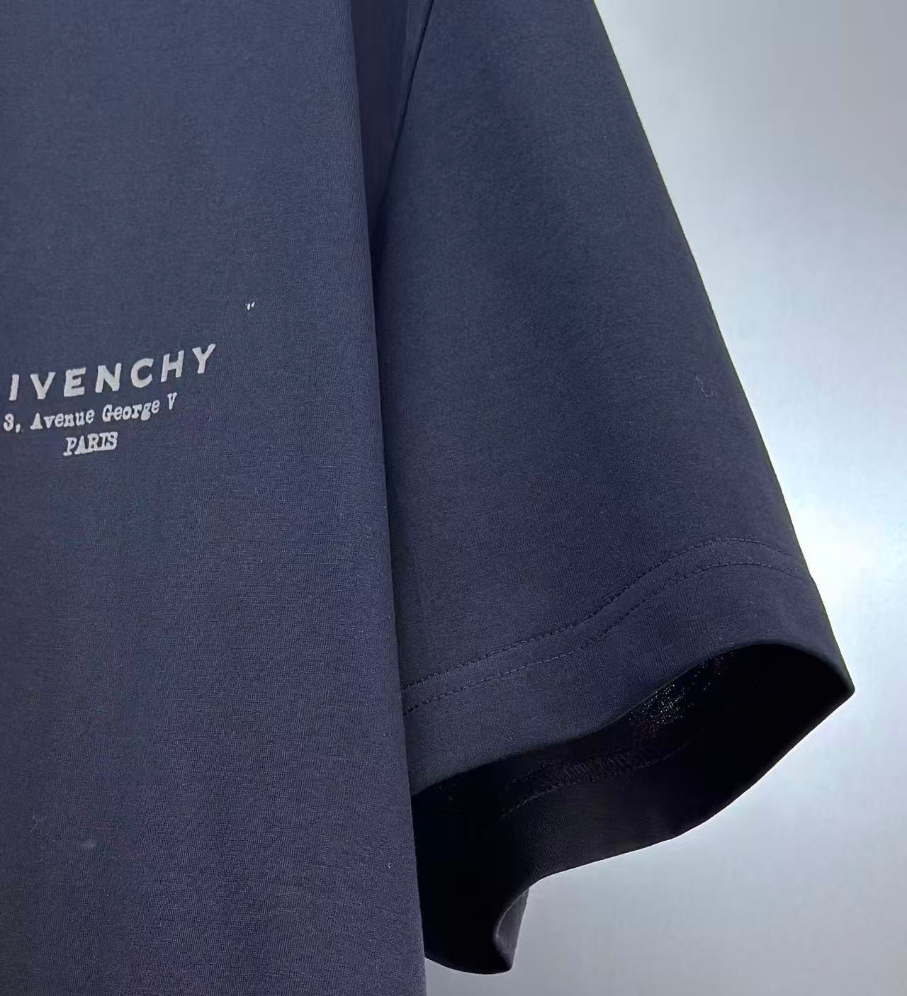 Givenchy T-Shirt