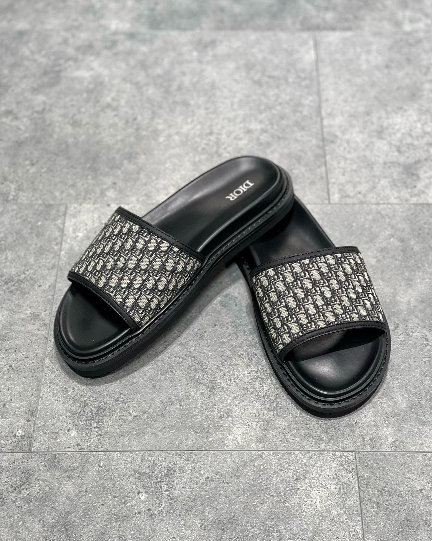 CD SANDALS