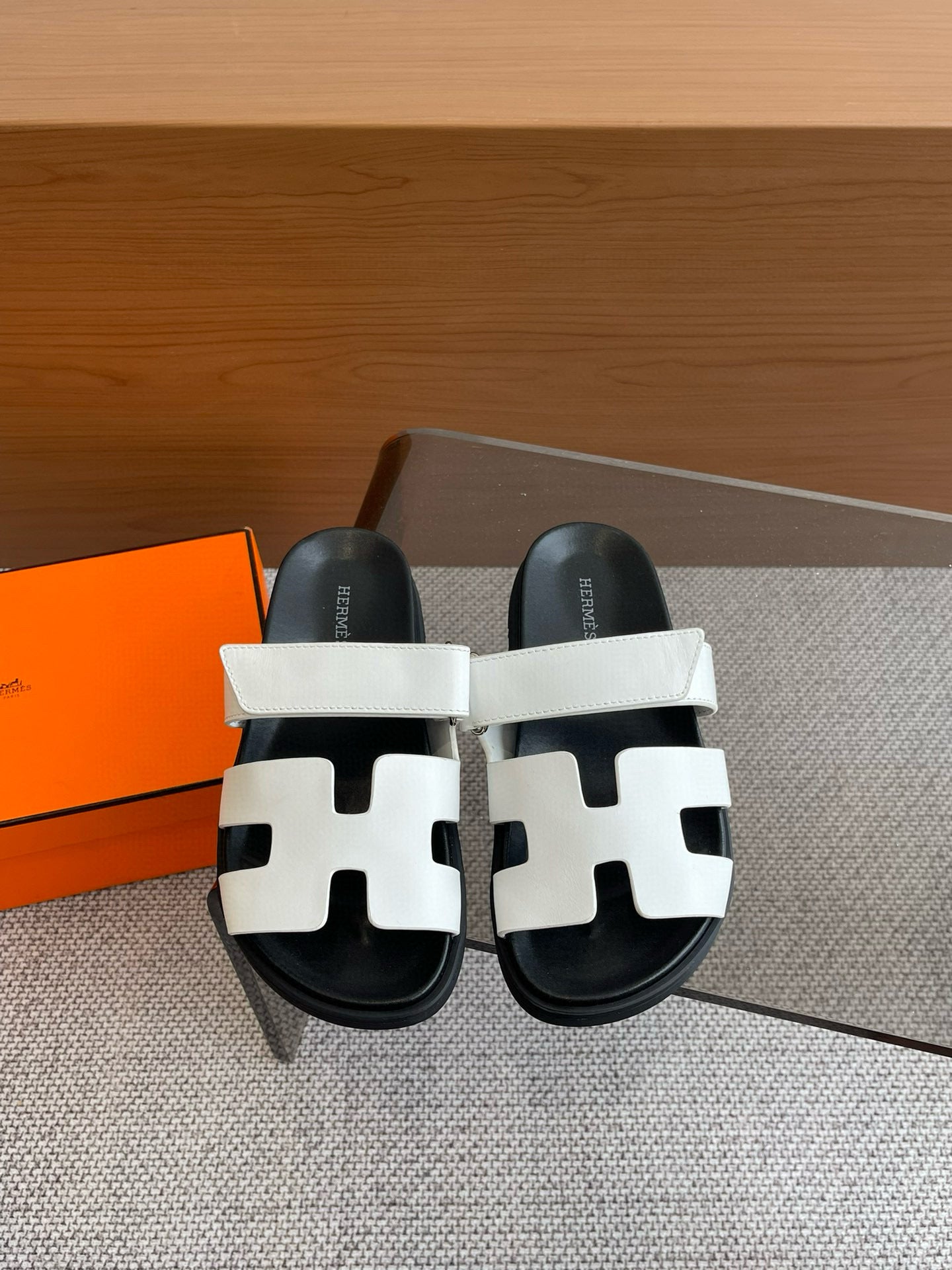 Sandalias Hermés