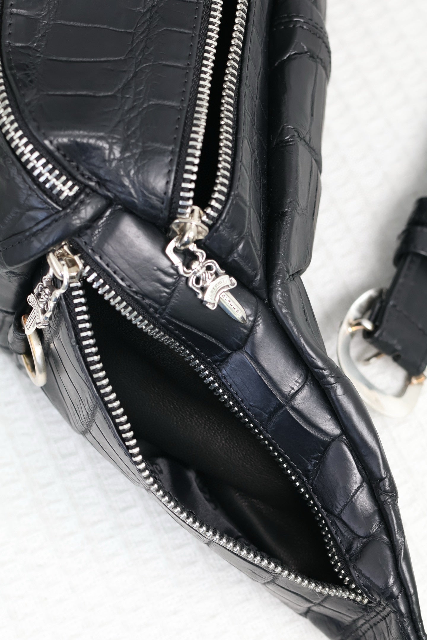 CH Crocodile-Embossed Snat Pack Waist Bag