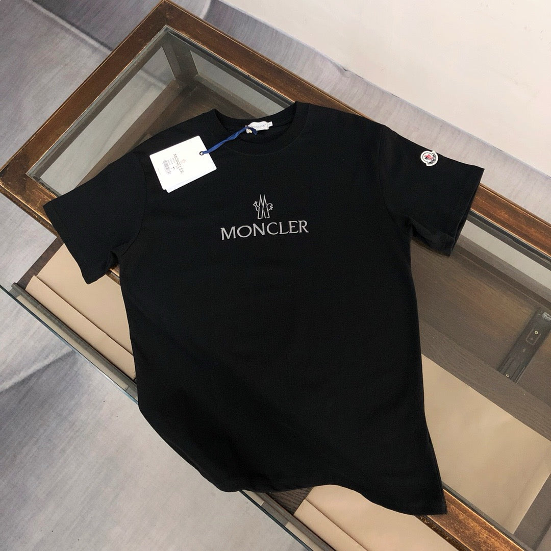 Moncler T-shirt