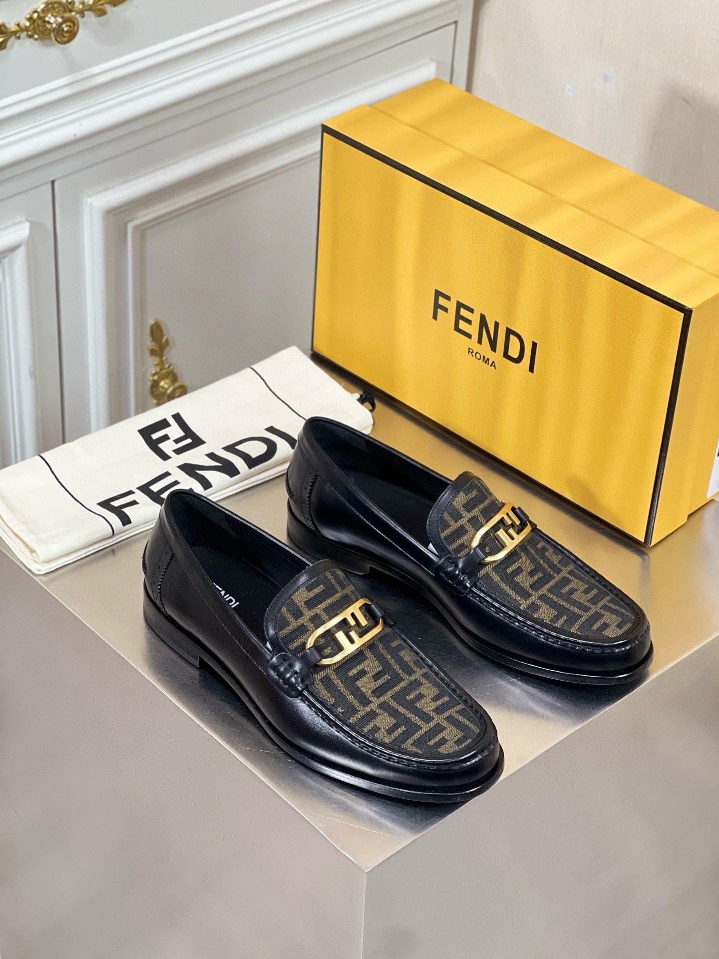 Fendi Loafer