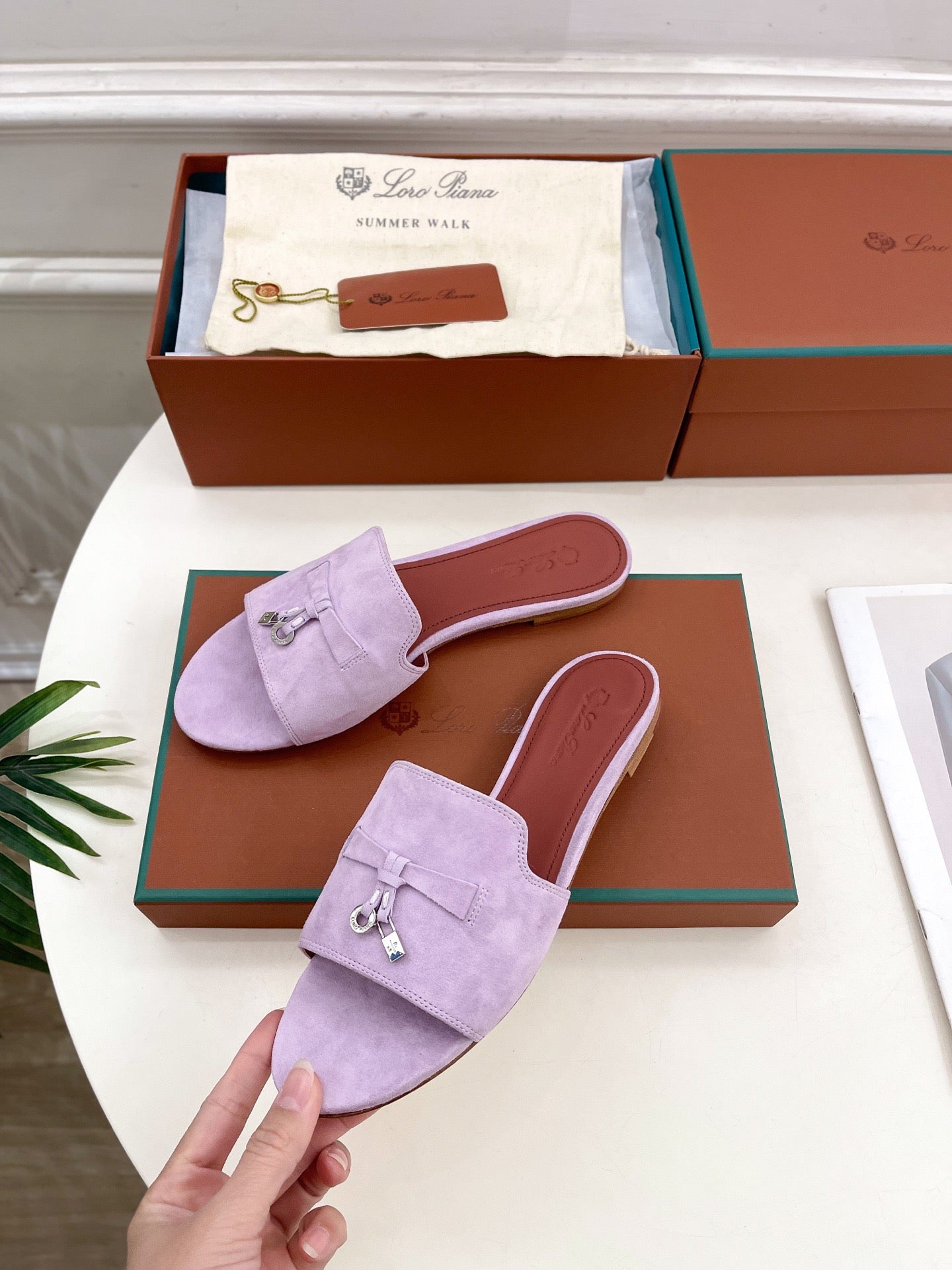 LP Sandals