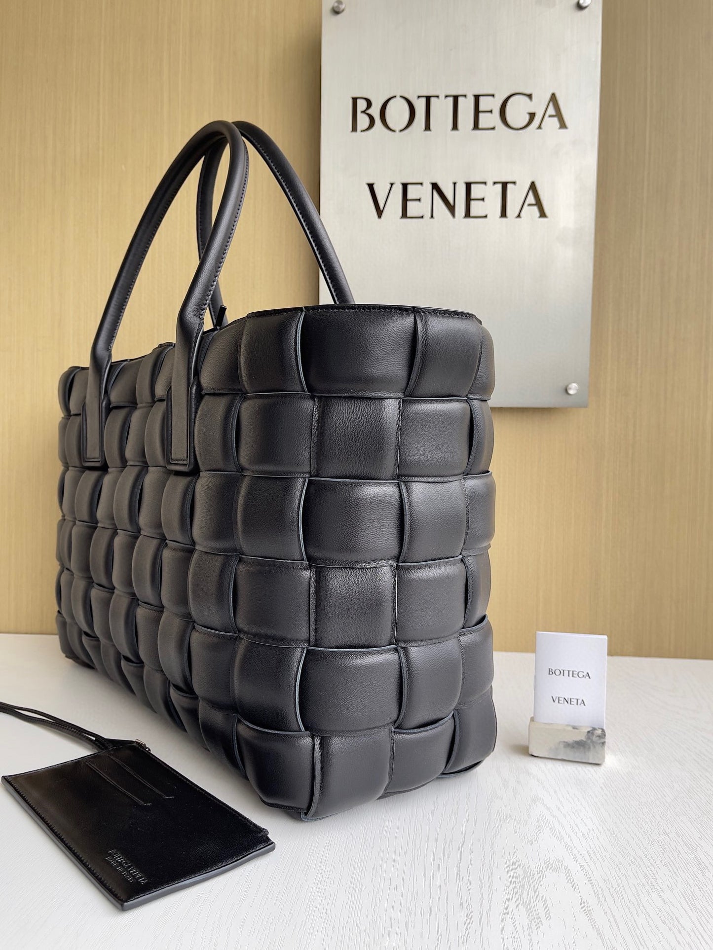 BV Large Padded Intrecciato Tote Bag 50x42x18cm