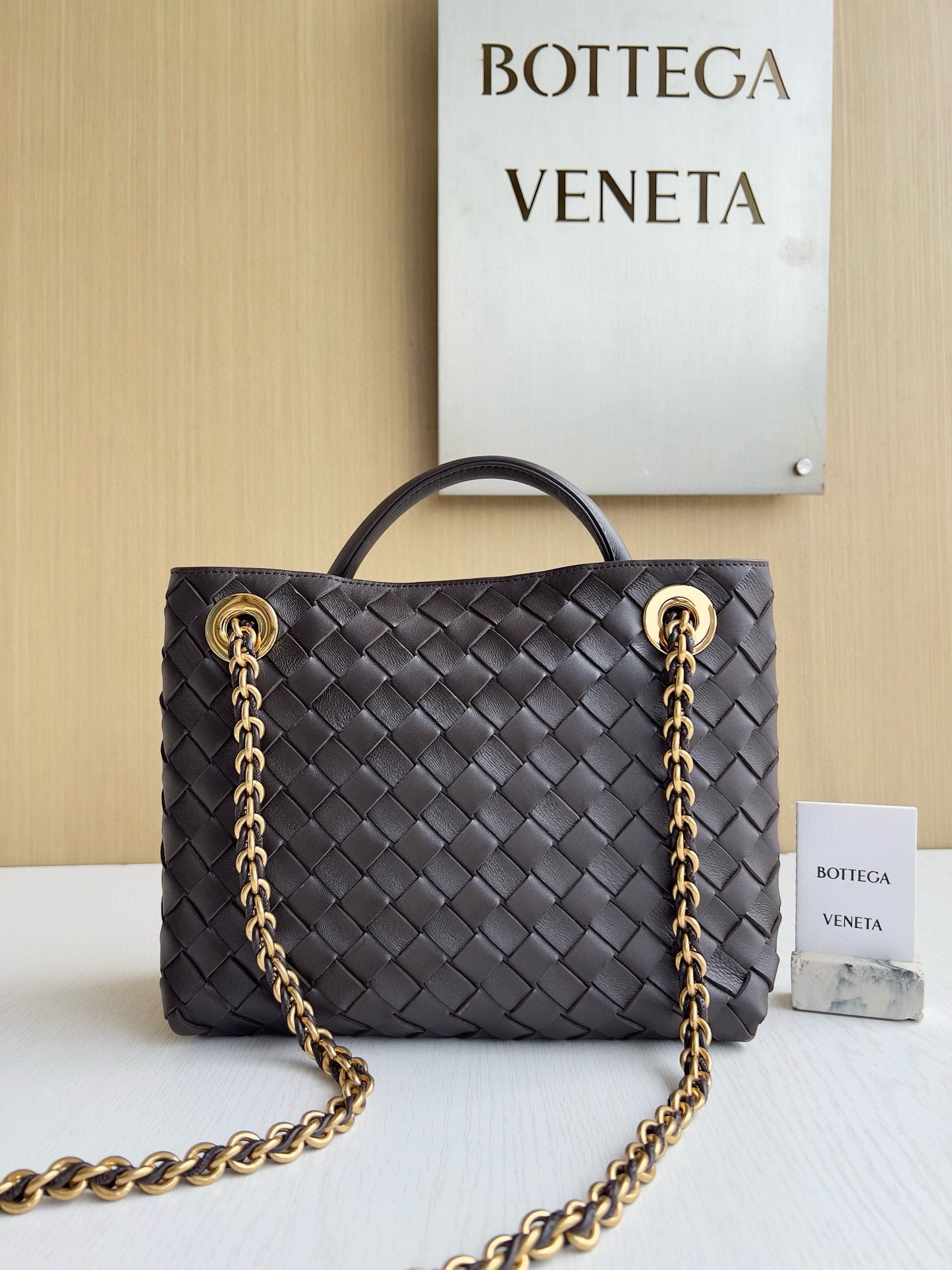 BV Andiamo Chain Bag 25x22x10.5cm